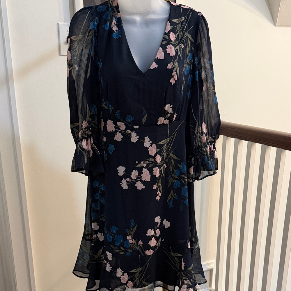 DKNY V-Neck Dress - size 8